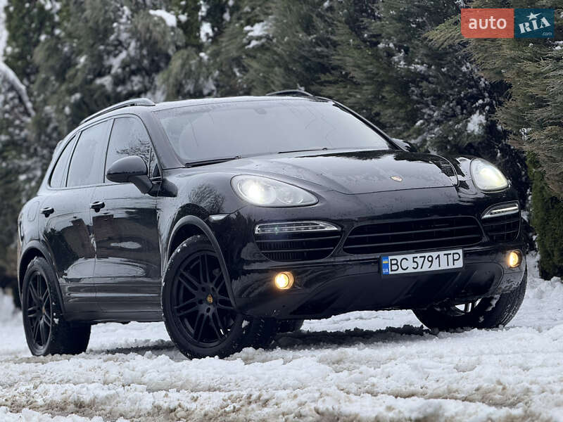 Позашляховик / Кросовер Porsche Cayenne 2012 в Самборі