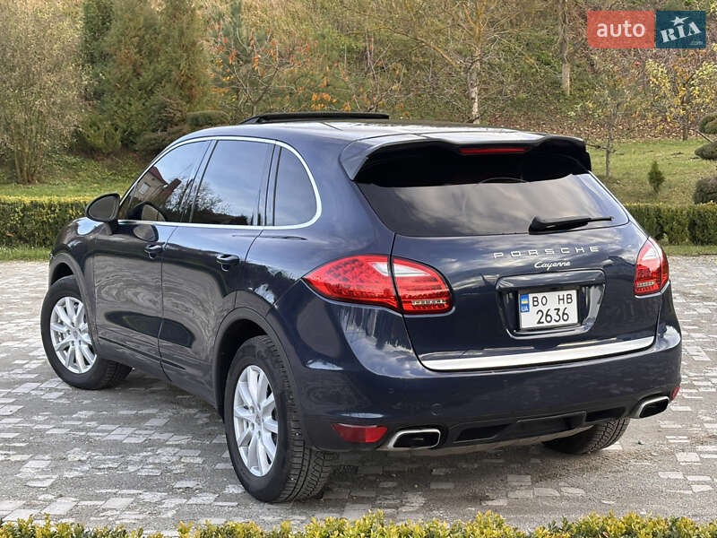 Позашляховик / Кросовер Porsche Cayenne 2011 в Тернополі