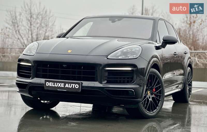 Porsche Cayenne 2022