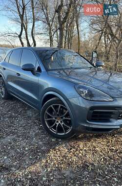 Внедорожник / Кроссовер Porsche Cayenne 2019 в Киеве
