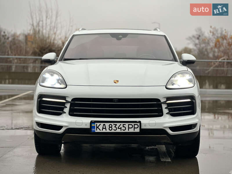 Внедорожник / Кроссовер Porsche Cayenne 2017 в Киеве