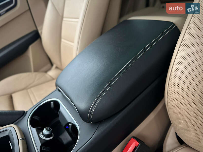 Внедорожник / Кроссовер Porsche Cayenne 2017 в Киеве