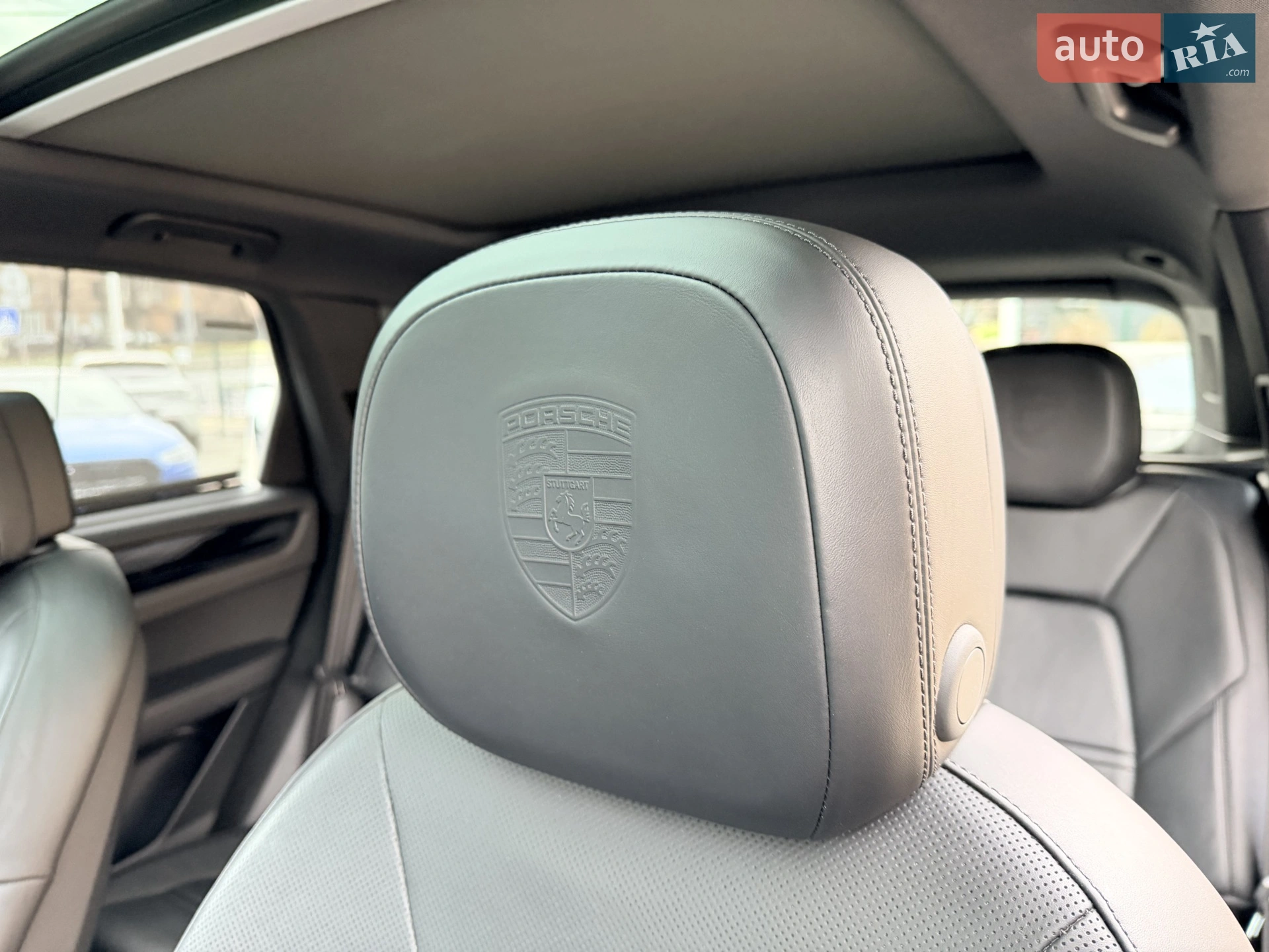 2019 Porsche Cayenne - мініатюра 28