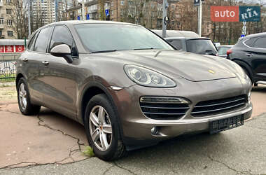Внедорожник / Кроссовер Porsche Cayenne 2014 в Киеве
