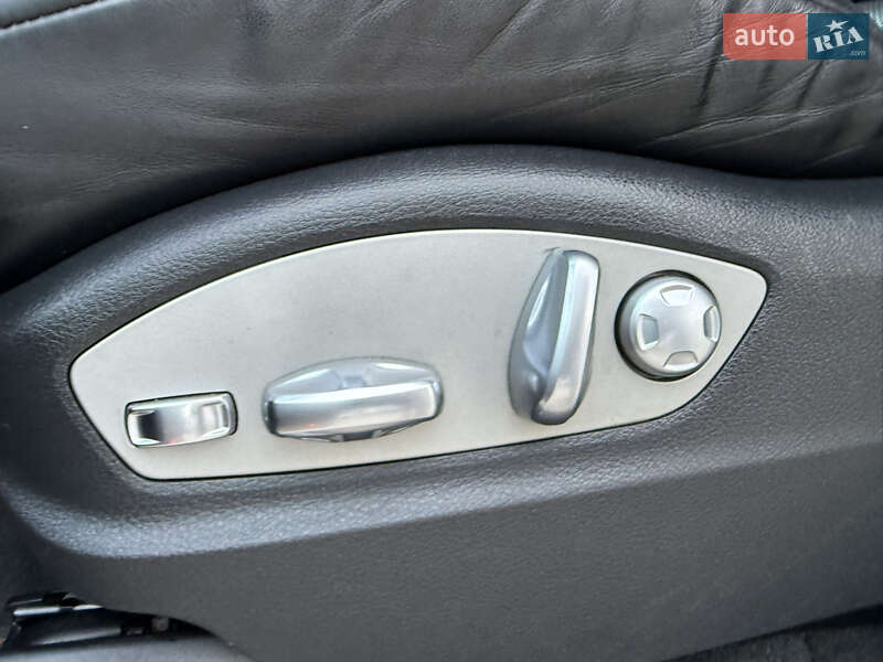 Внедорожник / Кроссовер Porsche Cayenne 2011 в Ровно