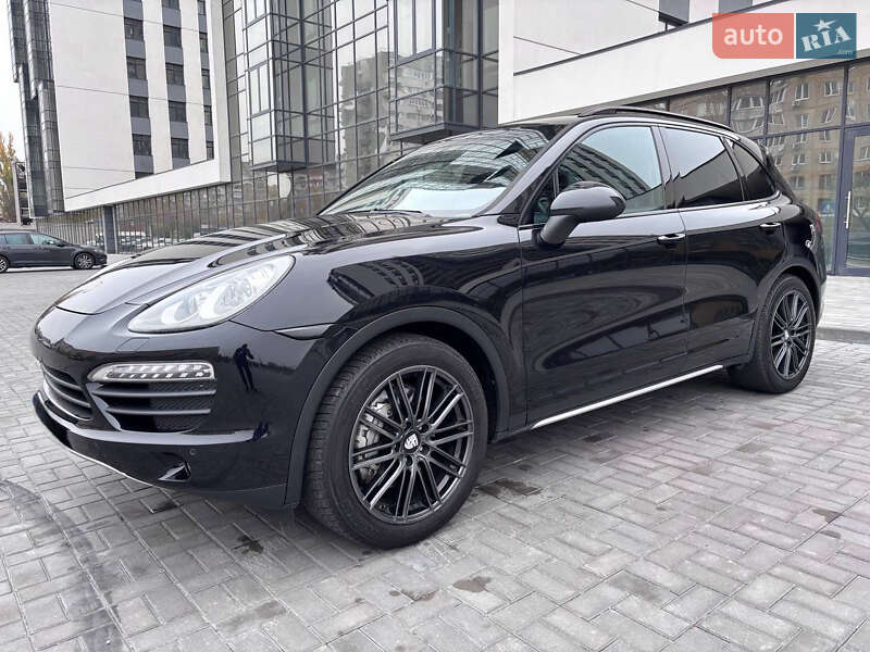 Позашляховик / Кросовер Porsche Cayenne 2011 в Дніпрі