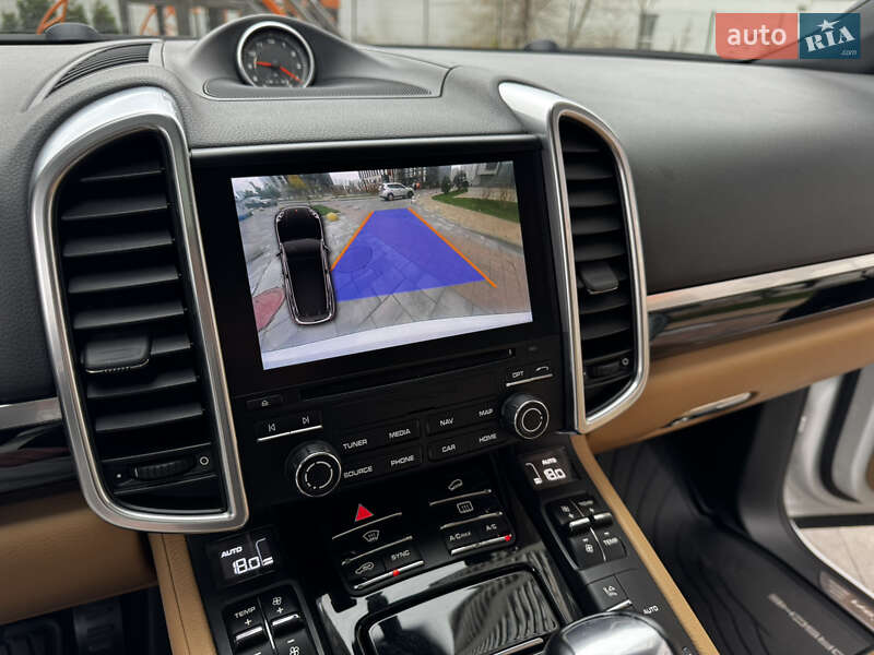 Внедорожник / Кроссовер Porsche Cayenne 2017 в Киеве