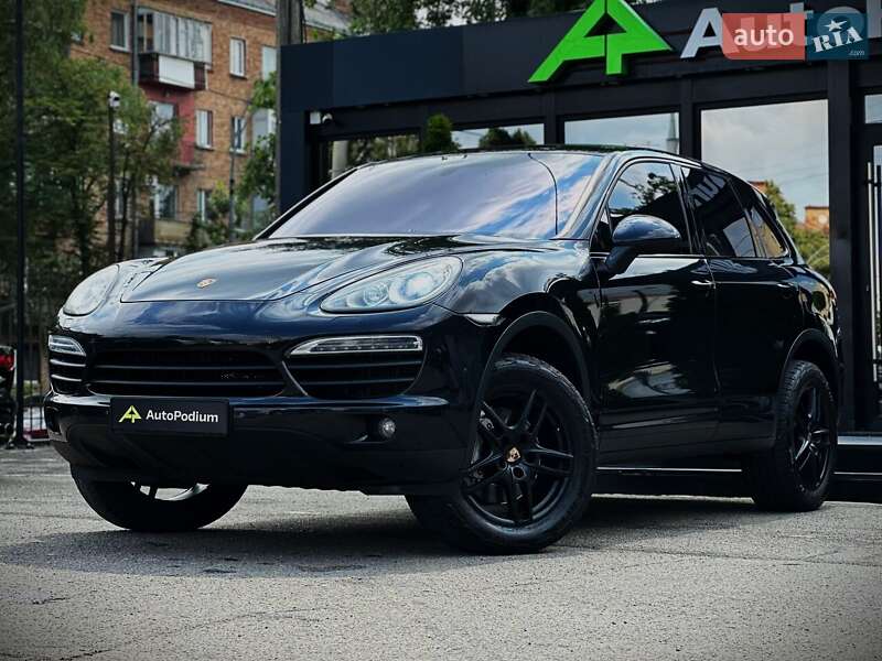 Внедорожник / Кроссовер Porsche Cayenne 2013 в Киеве