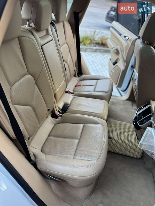 Позашляховик / Кросовер Porsche Cayenne 2014 в Вінниці