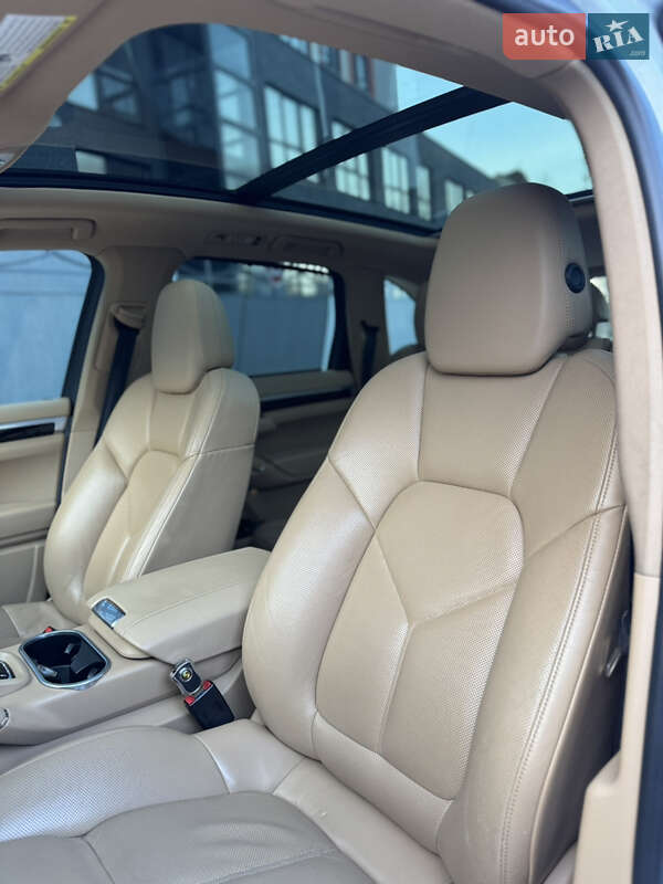 Позашляховик / Кросовер Porsche Cayenne 2014 в Вінниці