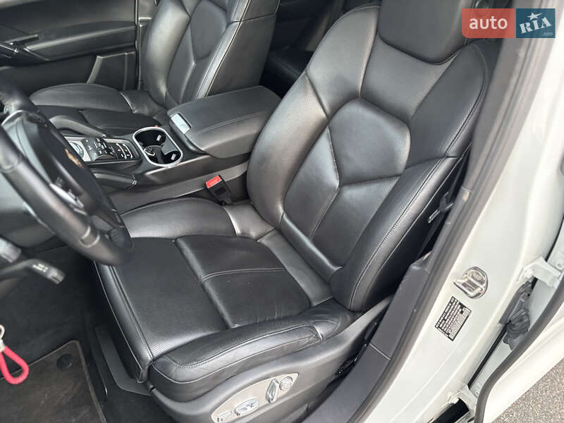 Позашляховик / Кросовер Porsche Cayenne 2013 в Києві