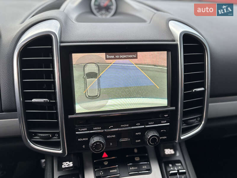 Позашляховик / Кросовер Porsche Cayenne 2013 в Києві