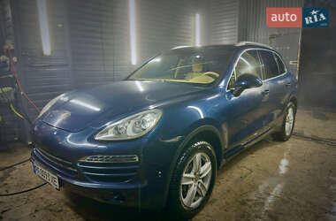 Позашляховик / Кросовер Porsche Cayenne 2012 в Києві