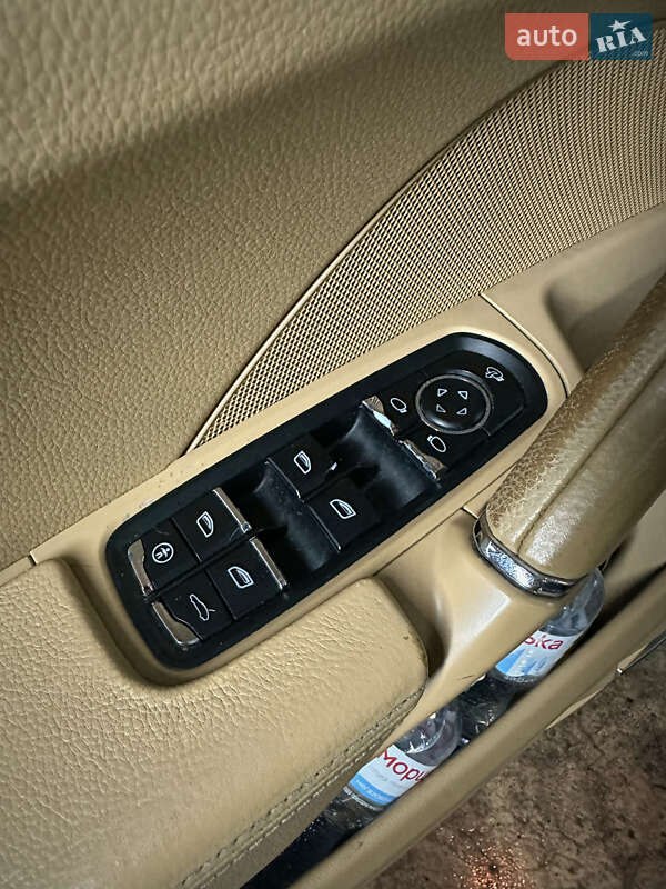 Позашляховик / Кросовер Porsche Cayenne 2012 в Києві фото 18 Позашляховик / Кросовер Porsche Cayenne 2012 в Києві