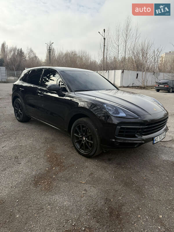 Внедорожник / Кроссовер Porsche Cayenne 2018 в Днепре фото 6 Внедорожник / Кроссовер Porsche Cayenne 2018 в Днепре