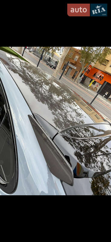 Внедорожник / Кроссовер Porsche Cayenne 2025 в Киеве фото 7 Внедорожник / Кроссовер Porsche Cayenne 2025 в Киеве