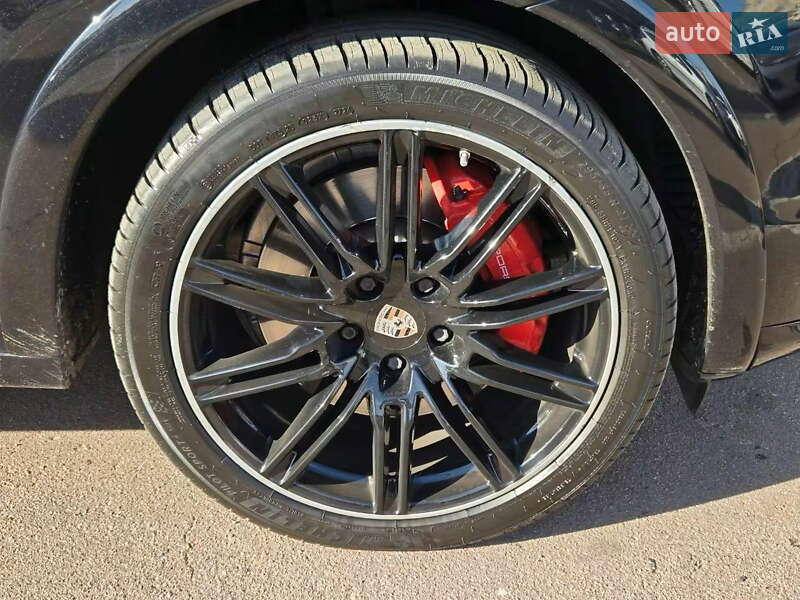 Внедорожник / Кроссовер Porsche Cayenne 2010 в Киеве фото 4 Внедорожник / Кроссовер Porsche Cayenne 2010 в Киеве