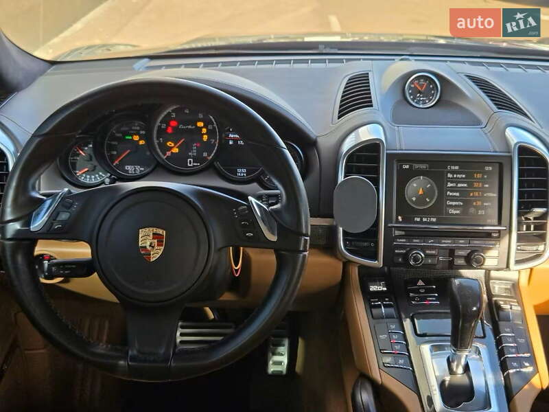 Внедорожник / Кроссовер Porsche Cayenne 2010 в Киеве фото 18 Внедорожник / Кроссовер Porsche Cayenne 2010 в Киеве