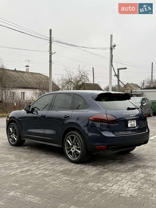 Позашляховик / Кросовер Porsche Cayenne 2012 в Вінниці