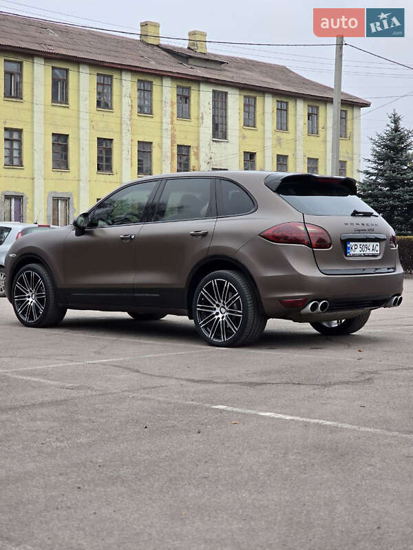 Позашляховик / Кросовер Porsche Cayenne 2010 в Одесі