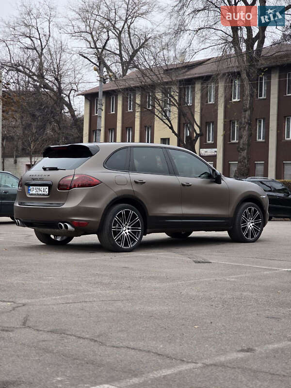 Позашляховик / Кросовер Porsche Cayenne 2010 в Одесі