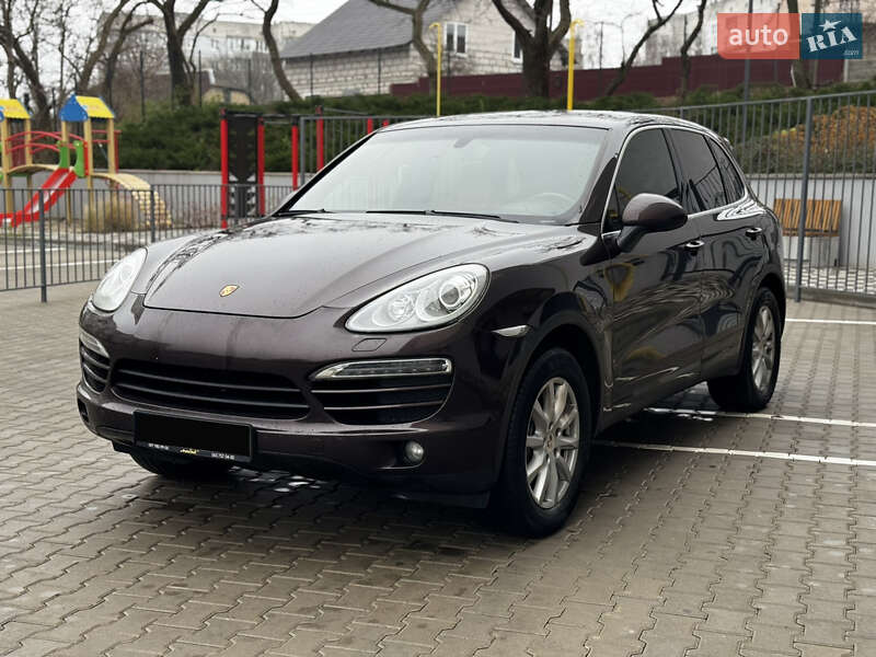 Внедорожник / Кроссовер Porsche Cayenne 2013 в Киеве