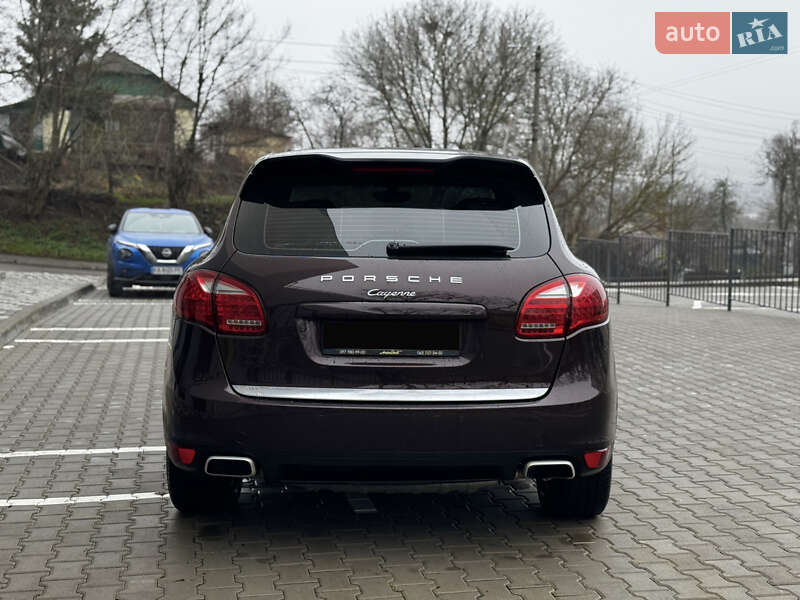 Внедорожник / Кроссовер Porsche Cayenne 2013 в Киеве