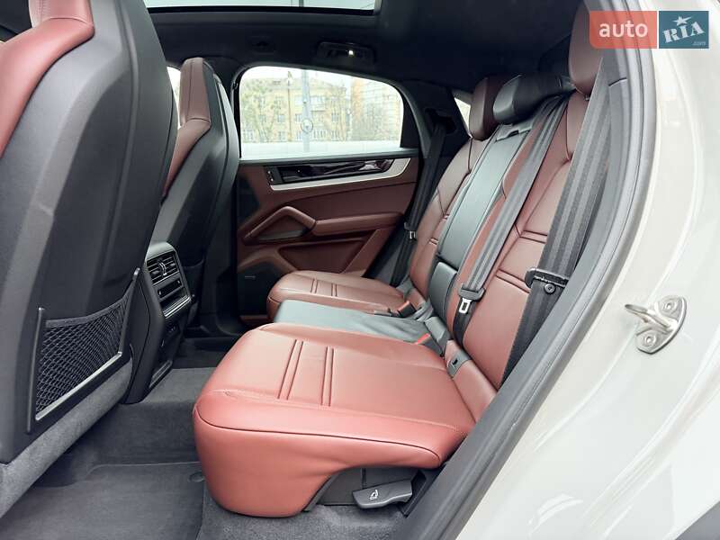 Позашляховик / Кросовер Porsche Cayenne 2024 в Києві