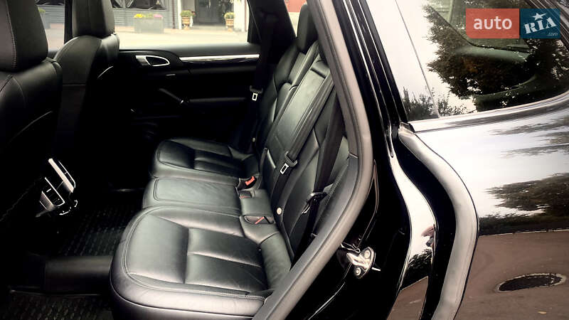 Внедорожник / Кроссовер Porsche Cayenne 2016 в Киеве фото 69 Внедорожник / Кроссовер Porsche Cayenne 2016 в Киеве