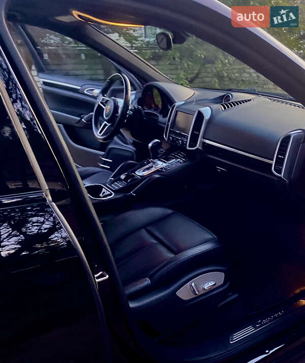 Внедорожник / Кроссовер Porsche Cayenne 2016 в Киеве фото 86 Внедорожник / Кроссовер Porsche Cayenne 2016 в Киеве