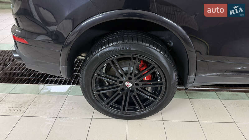 Внедорожник / Кроссовер Porsche Cayenne 2017 в Киеве фото 10 Внедорожник / Кроссовер Porsche Cayenne 2017 в Киеве