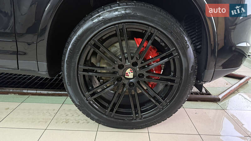 Внедорожник / Кроссовер Porsche Cayenne 2017 в Киеве фото 11 Внедорожник / Кроссовер Porsche Cayenne 2017 в Киеве