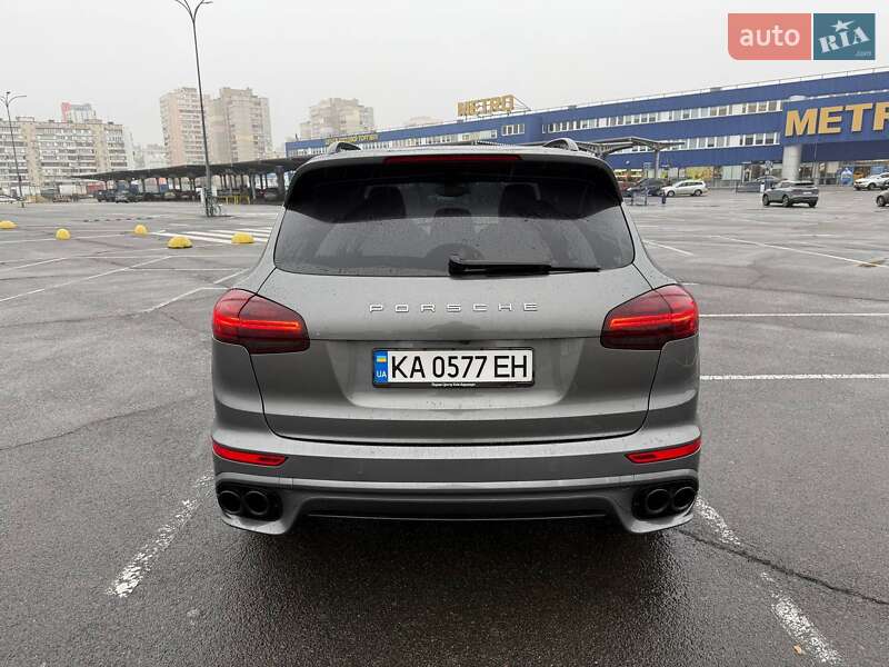 Внедорожник / Кроссовер Porsche Cayenne 2016 в Киеве фото 3 Внедорожник / Кроссовер Porsche Cayenne 2016 в Киеве