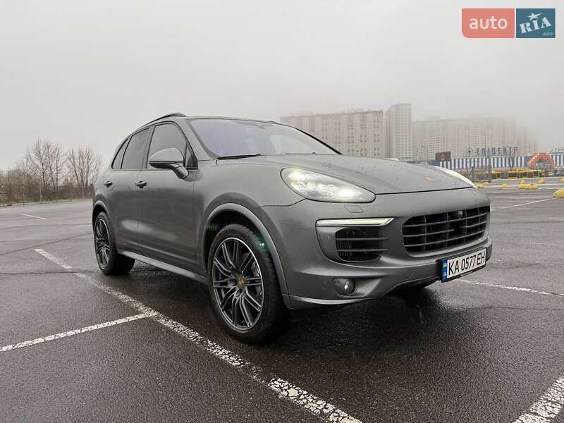 Внедорожник / Кроссовер Porsche Cayenne 2016 в Киеве фото 11 Внедорожник / Кроссовер Porsche Cayenne 2016 в Киеве