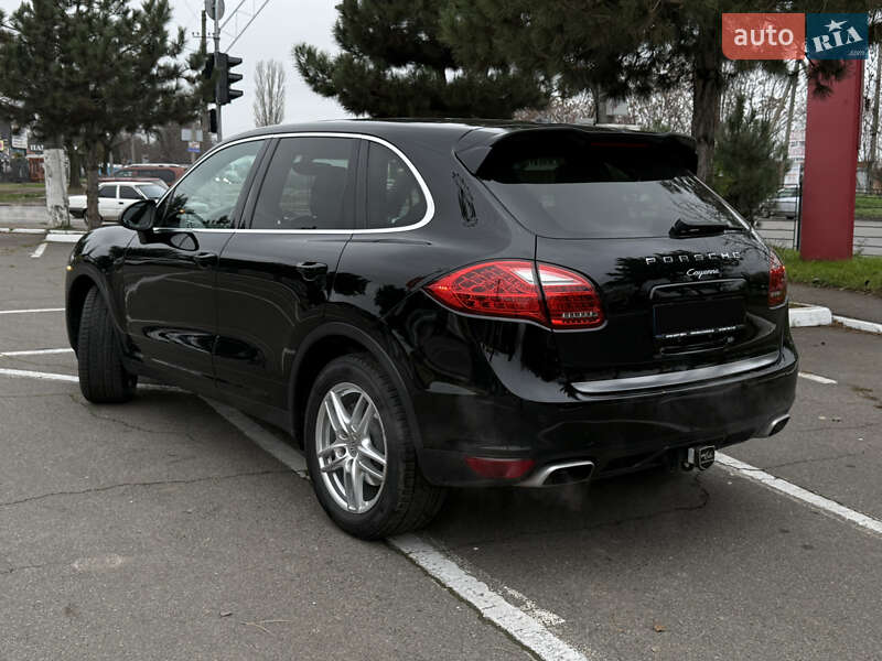 Внедорожник / Кроссовер Porsche Cayenne 2014 в Одессе