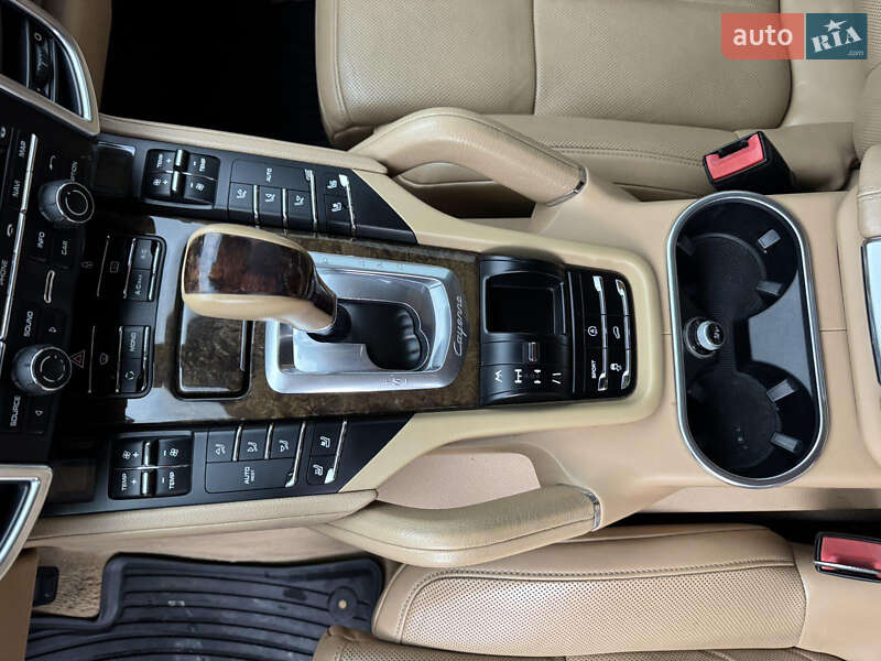 Позашляховик / Кросовер Porsche Cayenne 2012 в Львові фото 11 Позашляховик / Кросовер Porsche Cayenne 2012 в Львові