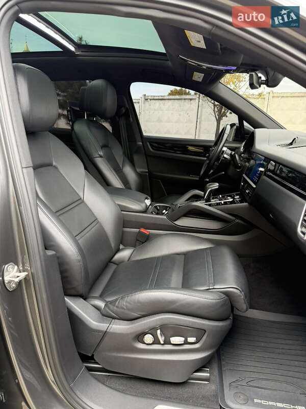 Внедорожник / Кроссовер Porsche Cayenne 2020 в Одессе фото 26 Внедорожник / Кроссовер Porsche Cayenne 2020 в Одессе