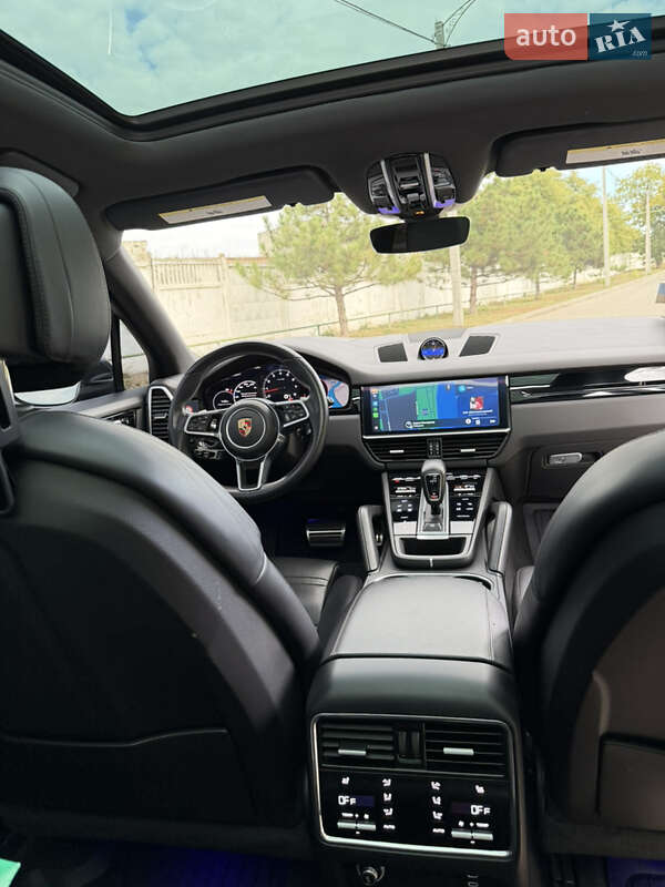 Внедорожник / Кроссовер Porsche Cayenne 2020 в Одессе фото 31 Внедорожник / Кроссовер Porsche Cayenne 2020 в Одессе