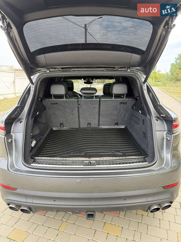 Внедорожник / Кроссовер Porsche Cayenne 2020 в Одессе фото 40 Внедорожник / Кроссовер Porsche Cayenne 2020 в Одессе