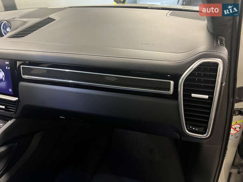 Внедорожник / Кроссовер Porsche Cayenne 2022 в Киеве фото 48 Внедорожник / Кроссовер Porsche Cayenne 2022 в Киеве