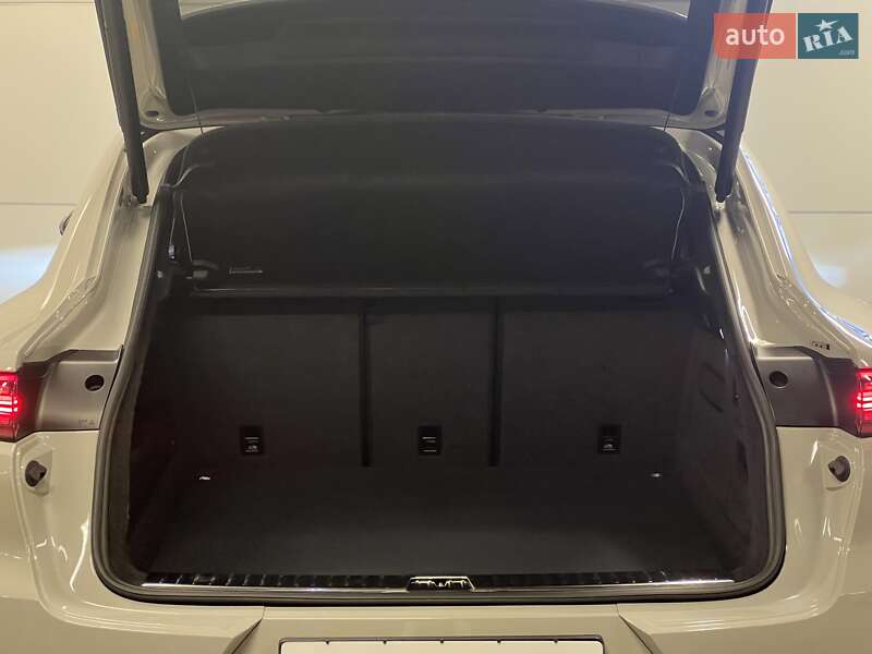 Внедорожник / Кроссовер Porsche Cayenne 2022 в Киеве фото 54 Внедорожник / Кроссовер Porsche Cayenne 2022 в Киеве