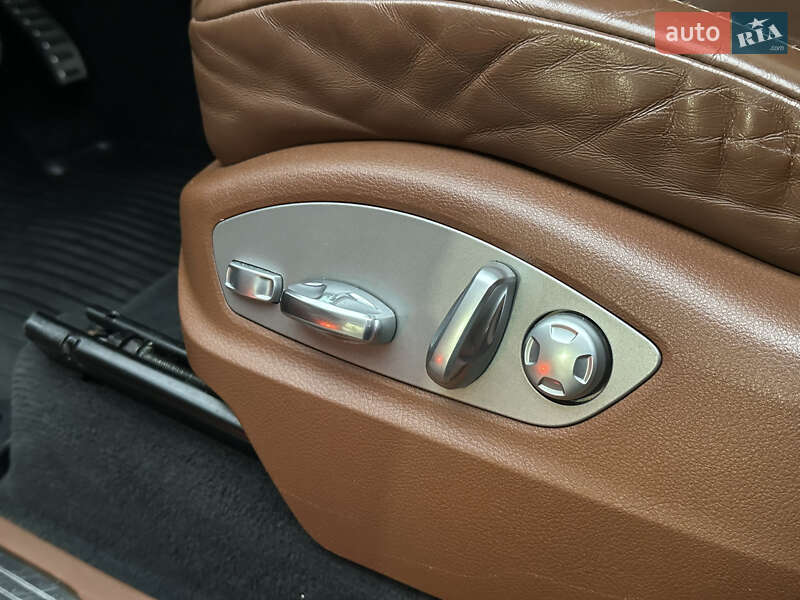 Внедорожник / Кроссовер Porsche Cayenne 2016 в Харькове