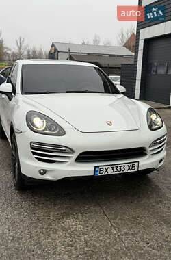 Позашляховик / Кросовер Porsche Cayenne 2013 в Києві
