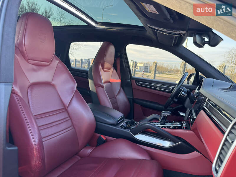 Внедорожник / Кроссовер Porsche Cayenne 2019 в Бродах фото 30 Внедорожник / Кроссовер Porsche Cayenne 2019 в Бродах
