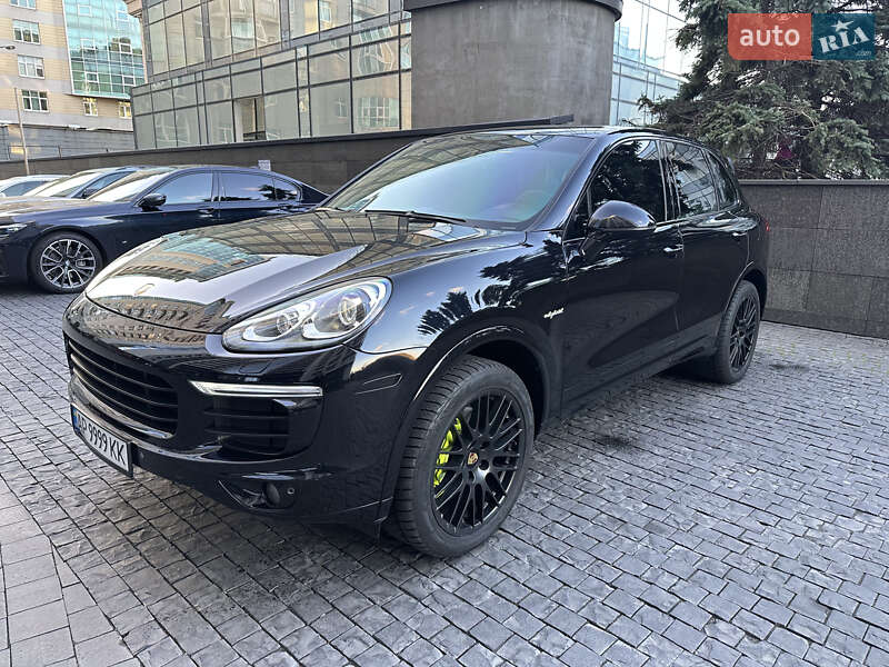 Внедорожник / Кроссовер Porsche Cayenne 2017 в Киеве фото 3 Внедорожник / Кроссовер Porsche Cayenne 2017 в Киеве