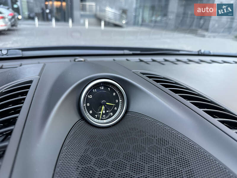 Внедорожник / Кроссовер Porsche Cayenne 2017 в Киеве фото 32 Внедорожник / Кроссовер Porsche Cayenne 2017 в Киеве