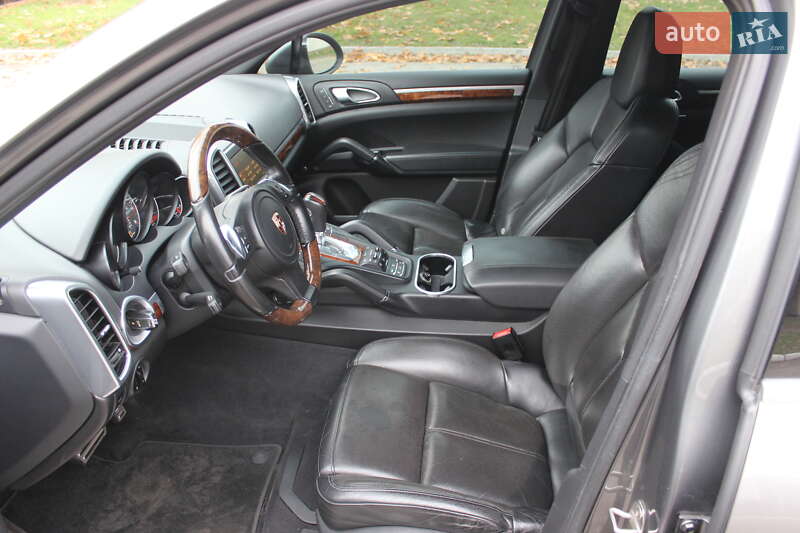 Внедорожник / Кроссовер Porsche Cayenne 2011 в Днепре фото 29 Внедорожник / Кроссовер Porsche Cayenne 2011 в Днепре