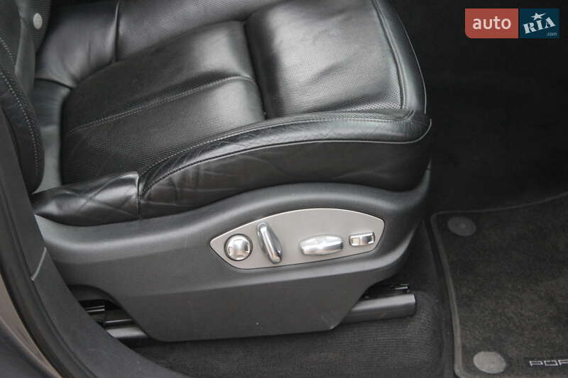 Внедорожник / Кроссовер Porsche Cayenne 2011 в Днепре фото 36 Внедорожник / Кроссовер Porsche Cayenne 2011 в Днепре