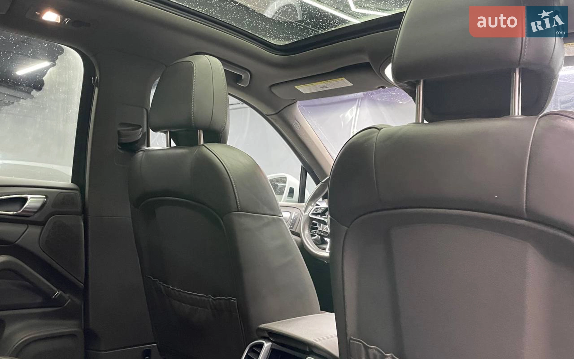 2015 Porsche Cayenne - мініатюра 14