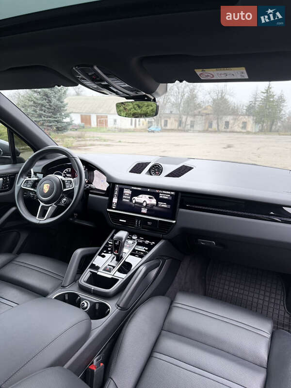 Внедорожник / Кроссовер Porsche Cayenne 2018 в Благовещенском фото 30 Внедорожник / Кроссовер Porsche Cayenne 2018 в Благовещенском